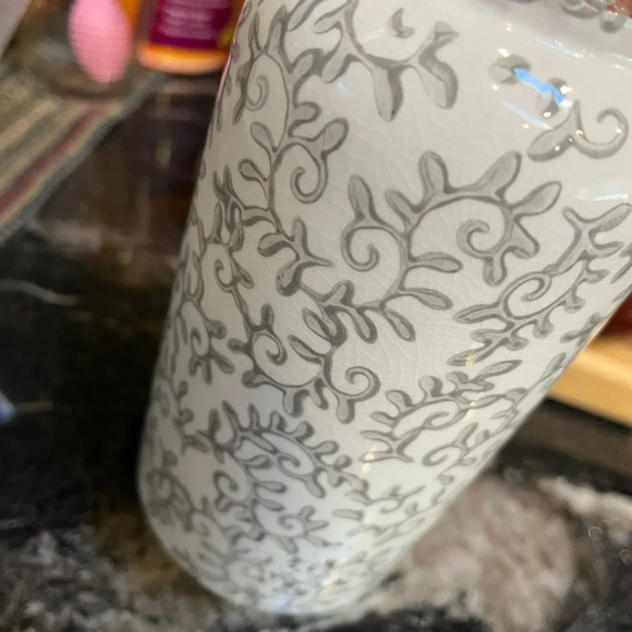 Rustic Pottery/ Vase Beautiful gray and white pattern/terracotta with paint - Picture 6 of 8